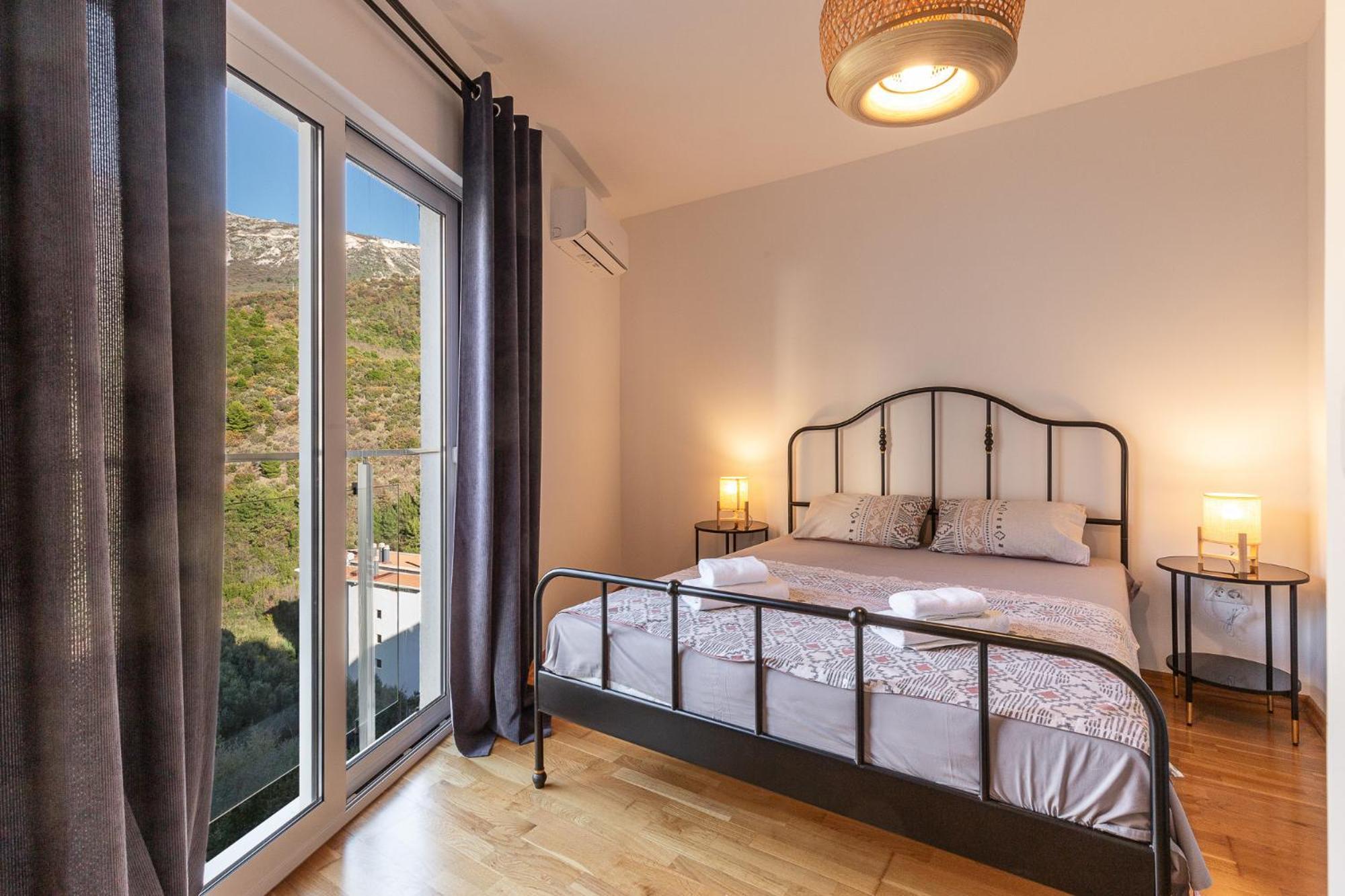 Sunny Side Wellness Resort & Spa Budva Exterior photo